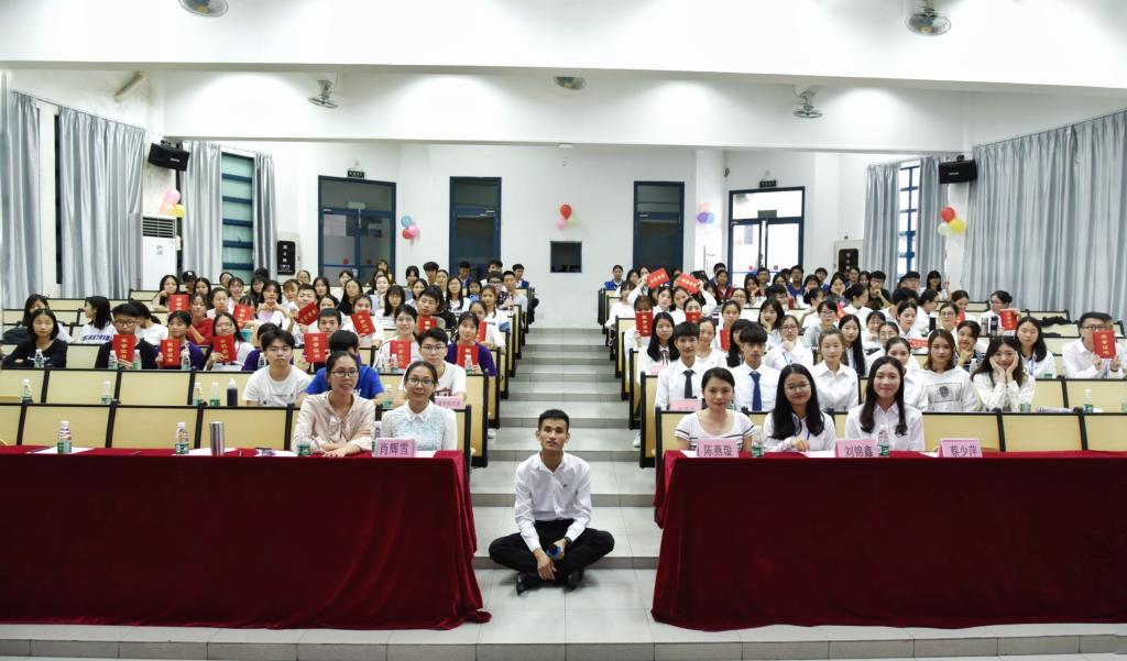 医药卫生学院成功举办第四届心肺复苏急救技能大赛